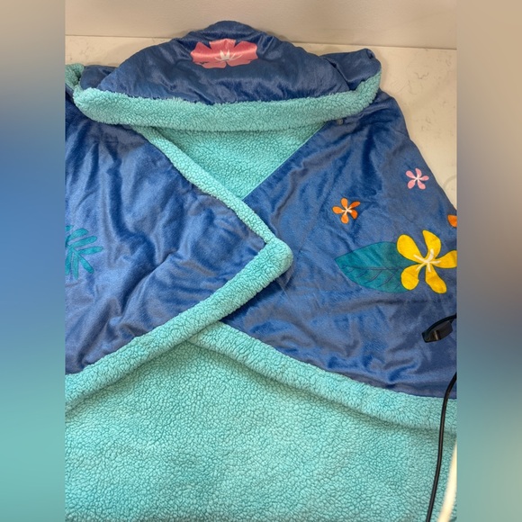 Blue Stitch Hooded Blanket set - Picture 6 of 9